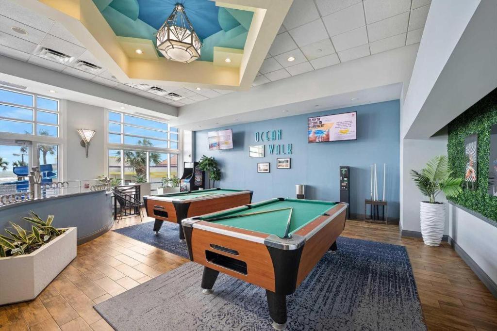2 Bedroom Resort Condo Direct Oceanfront Wyndham Ocean Walk - Daytona Funland 2226 Daytona Beach Eksteriør billede