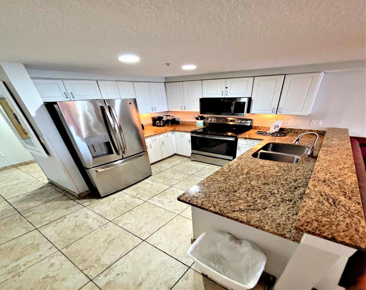 2 Bedroom Resort Condo Direct Oceanfront Wyndham Ocean Walk - Daytona Funland 2226 Daytona Beach Eksteriør billede
